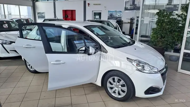 Peugeot 208 2020 photo 4