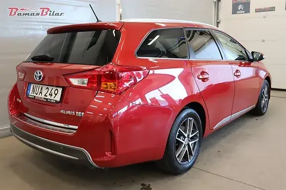 Toyota Auris 2015 photo 5
