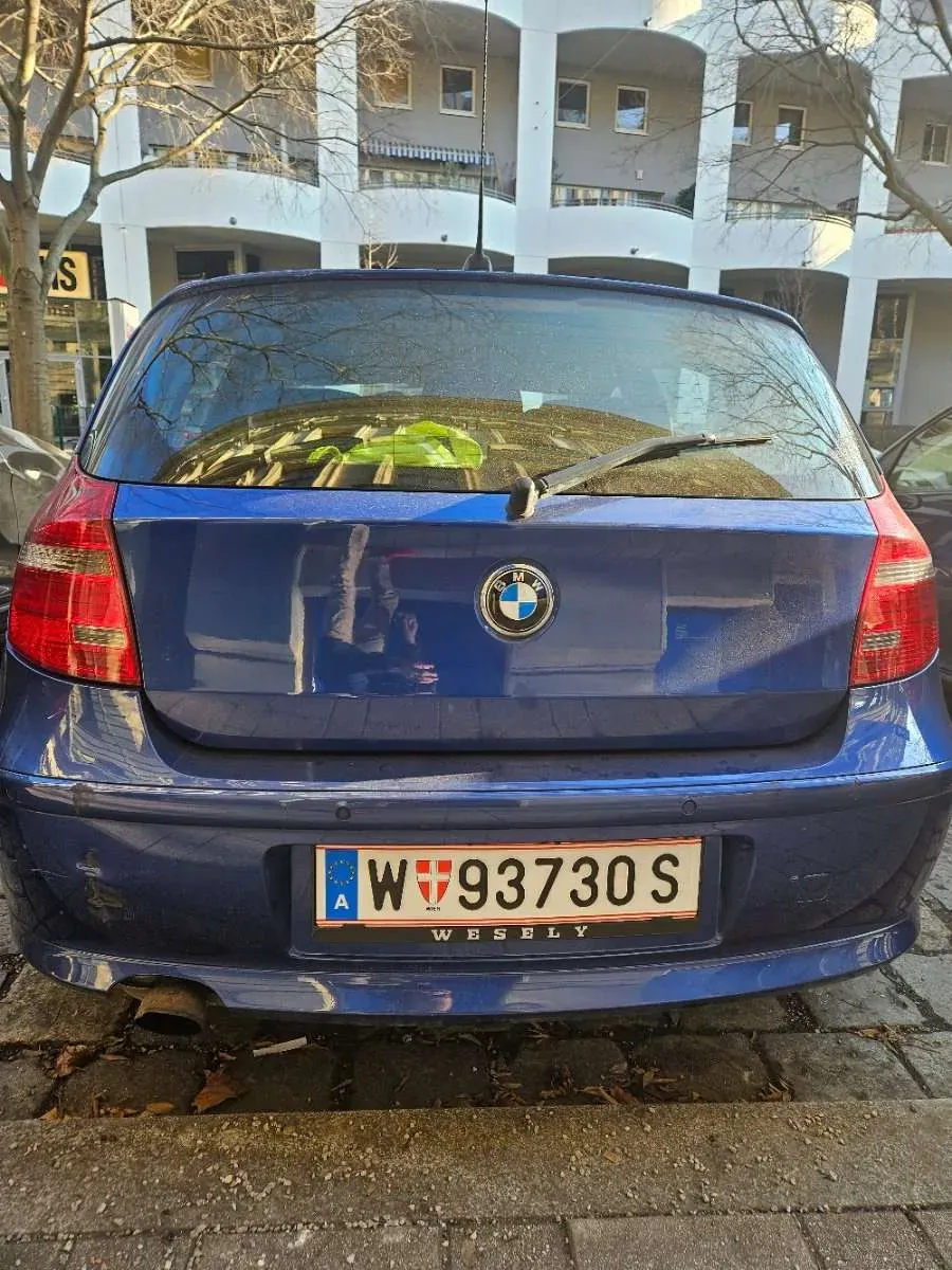 BMW 1 Series 2007 photo 2