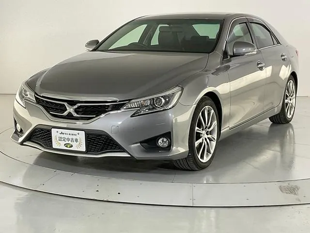 Toyota Mark X 2012 photo 2