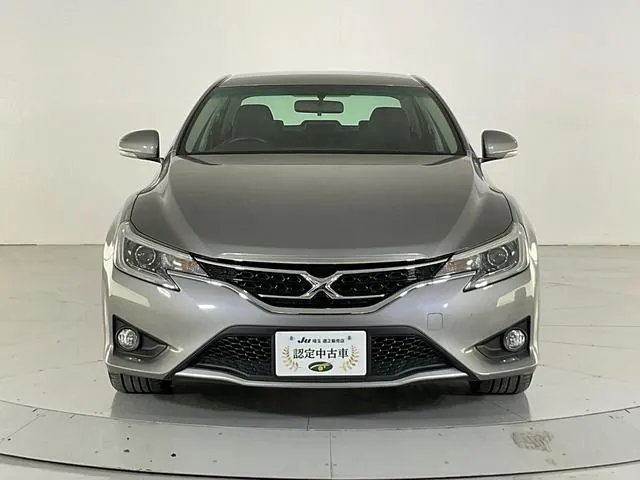 Toyota Mark X 2012 photo 3