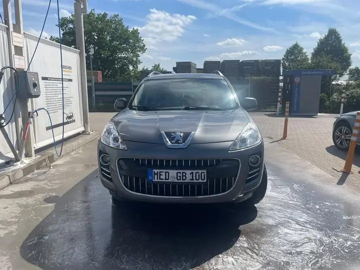 Peugeot 4007