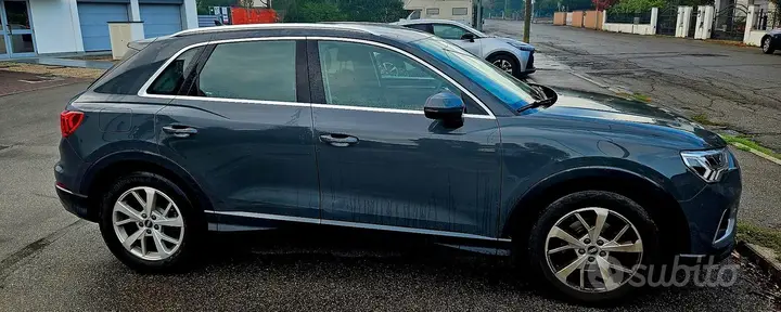 Audi Q3 2021 photo 2