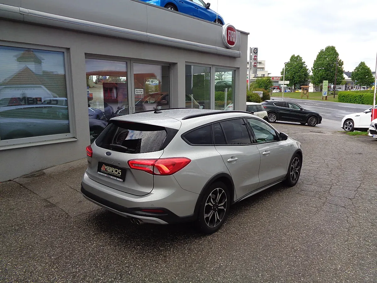 Ford Focus 2019 photo 3
