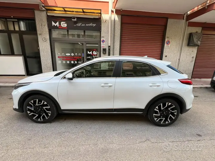 Kia Xceed 2023 photo 4