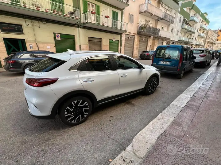 Kia Xceed 2023 photo 3