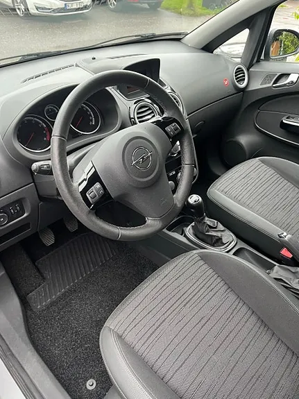 Opel Corsa 2014 photo 3