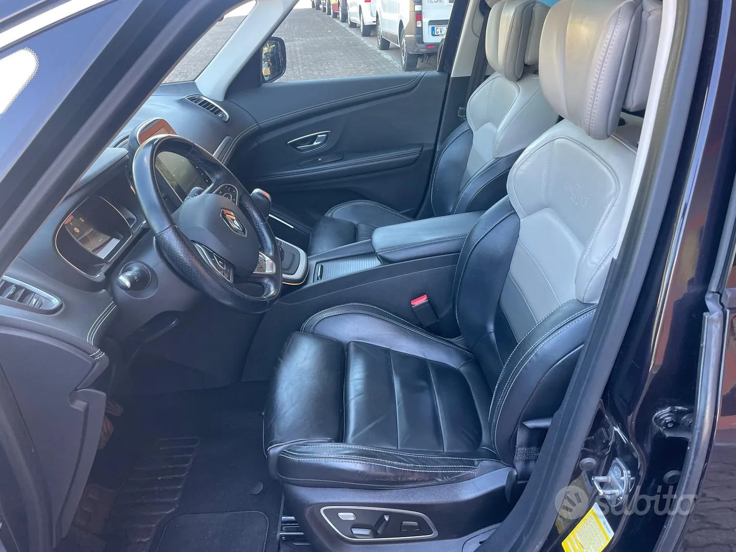 Renault Scenic 2018 photo 5