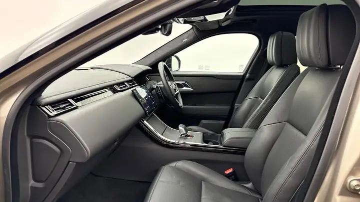 Land Rover Range Rover Velar 2025 photo 3
