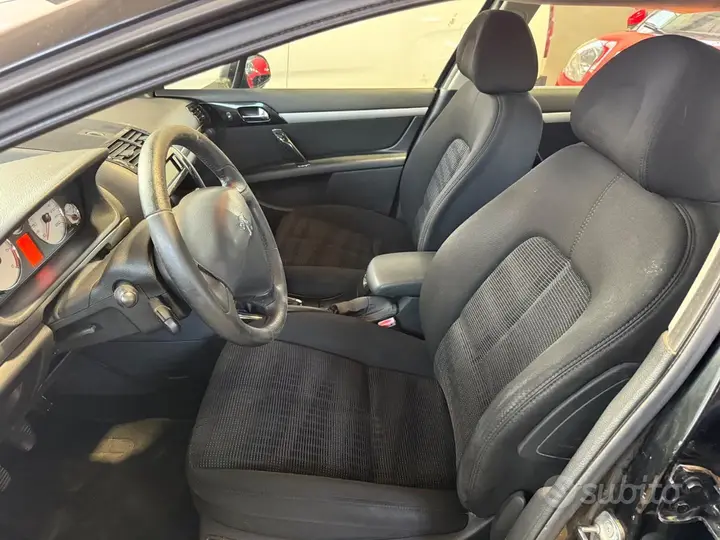 Peugeot 407 2010 photo 4