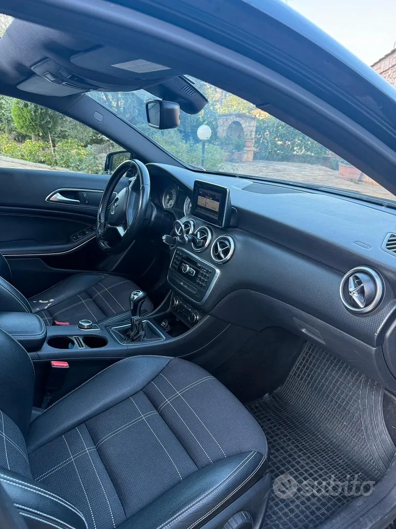 Mercedes-Benz A 2012 photo 3