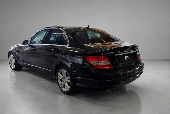 Mercedes-Benz C220 2011 photo 4