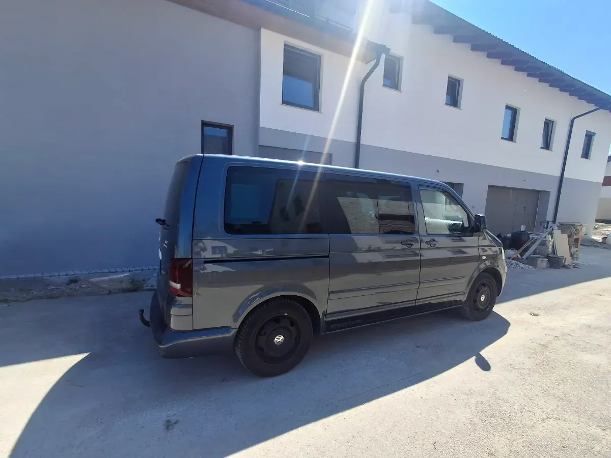Volkswagen T5