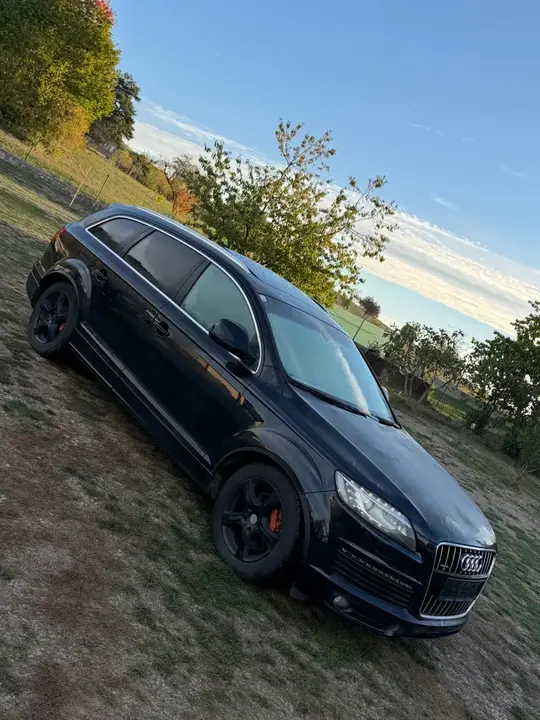 Audi Q7 2007 photo 2