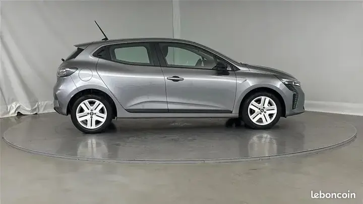 Renault Clio 2025 photo 4