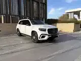 Mercedes-Benz Gls-Class 2025 photo 4