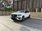 Mercedes-Benz Gls-Class 2025 photo 5
