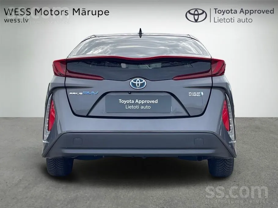 Toyota Prius 2018 photo 4