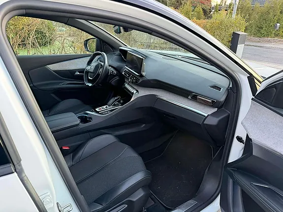 Peugeot 3008 2022 photo 2