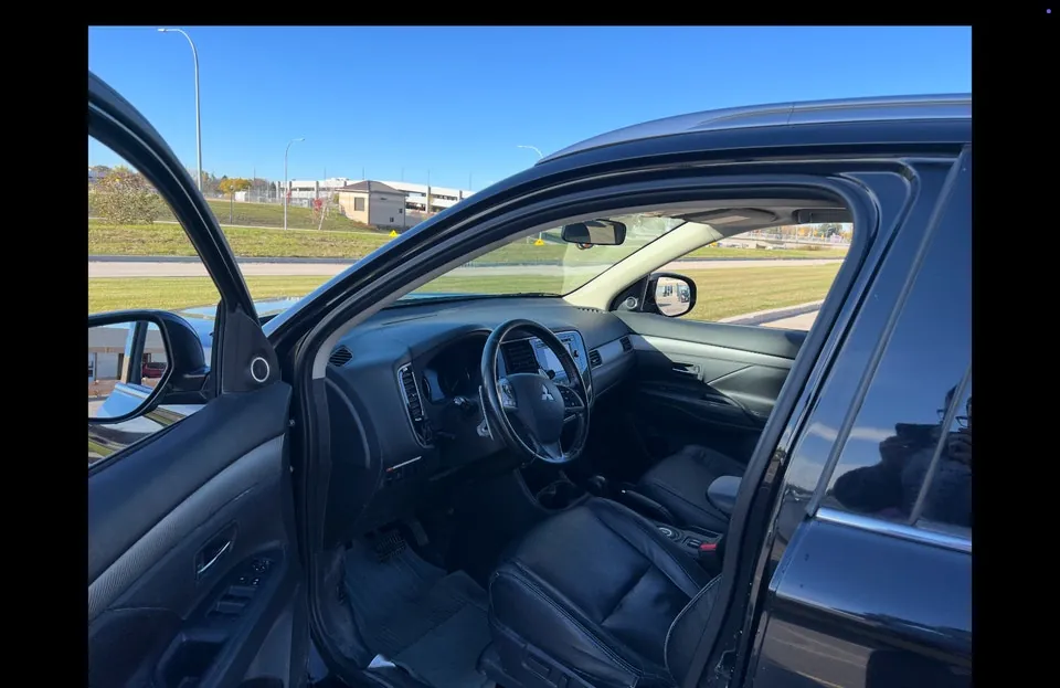 Mitsubishi Outlander 2015 photo 4