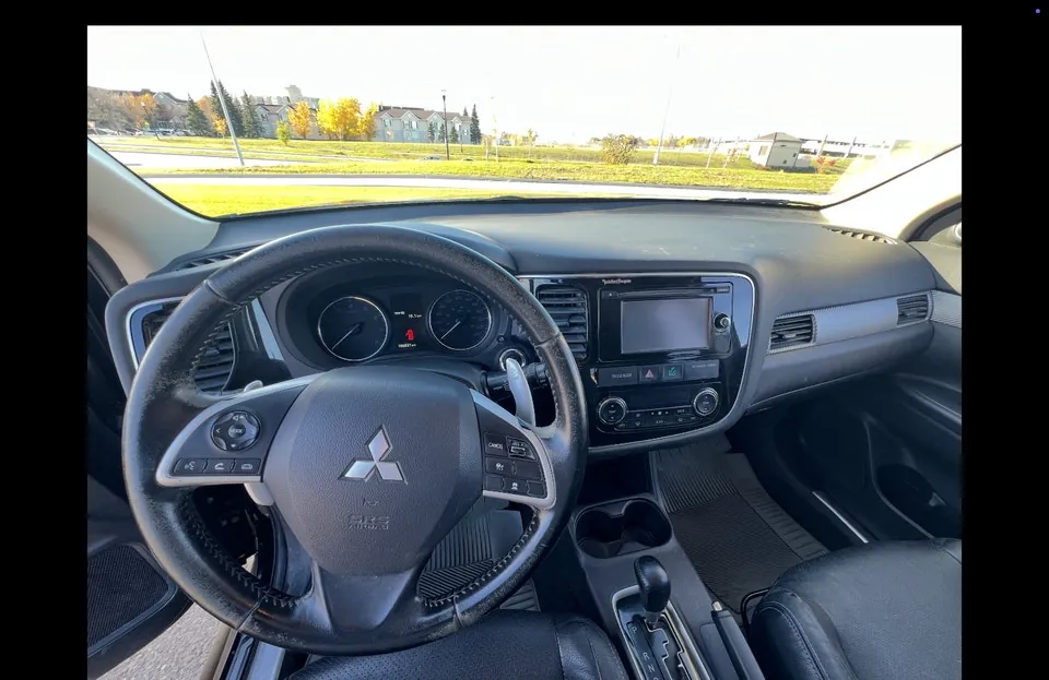 Mitsubishi Outlander 2015 photo 3