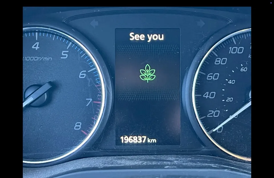 Mitsubishi Outlander 2015 photo 2