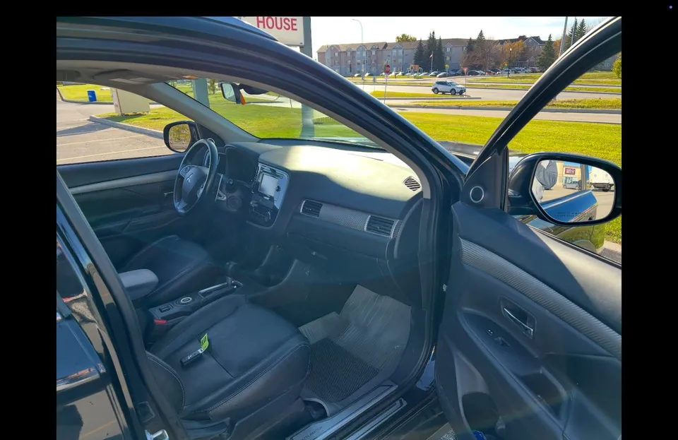 Mitsubishi Outlander 2015 photo 5