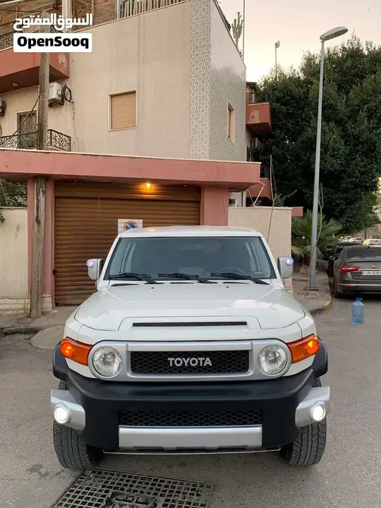 Toyota Fj 2011 photo 4