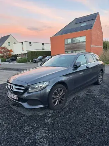 Mercedes-Benz C180