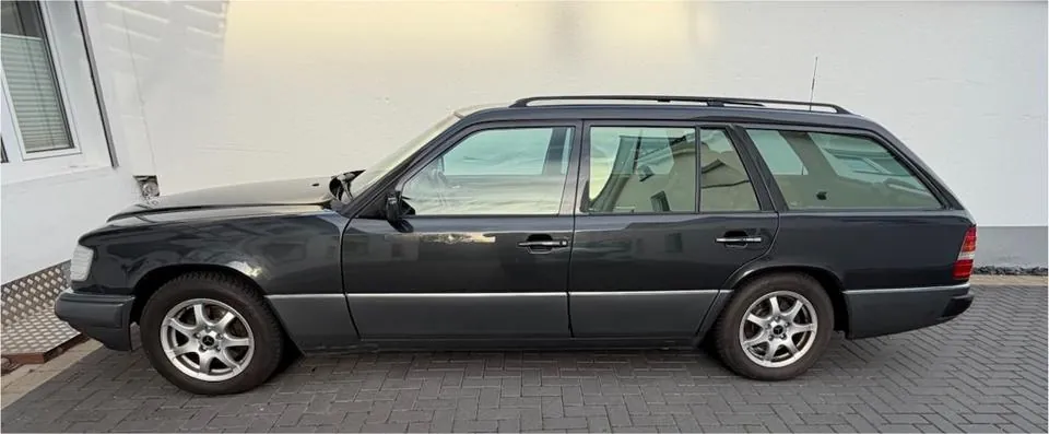 Mercedes-Benz E 280