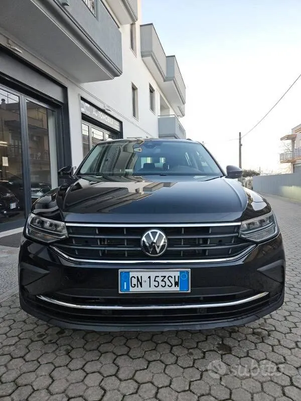 Volkswagen Tiguan 2023 photo 2