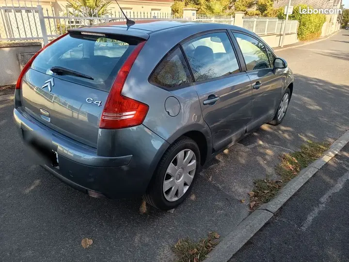 Citroen C4 2007 photo 2