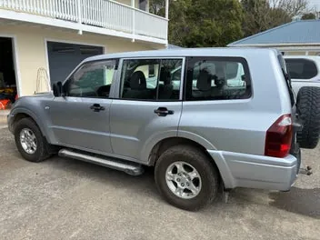 Mitsubishi Pajero 2005 photo 2