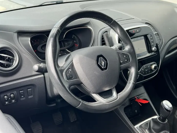 Renault Captur 2018 photo 3