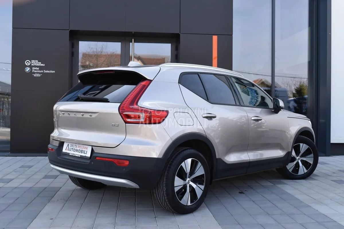 Volvo Xc40 2023 photo 2