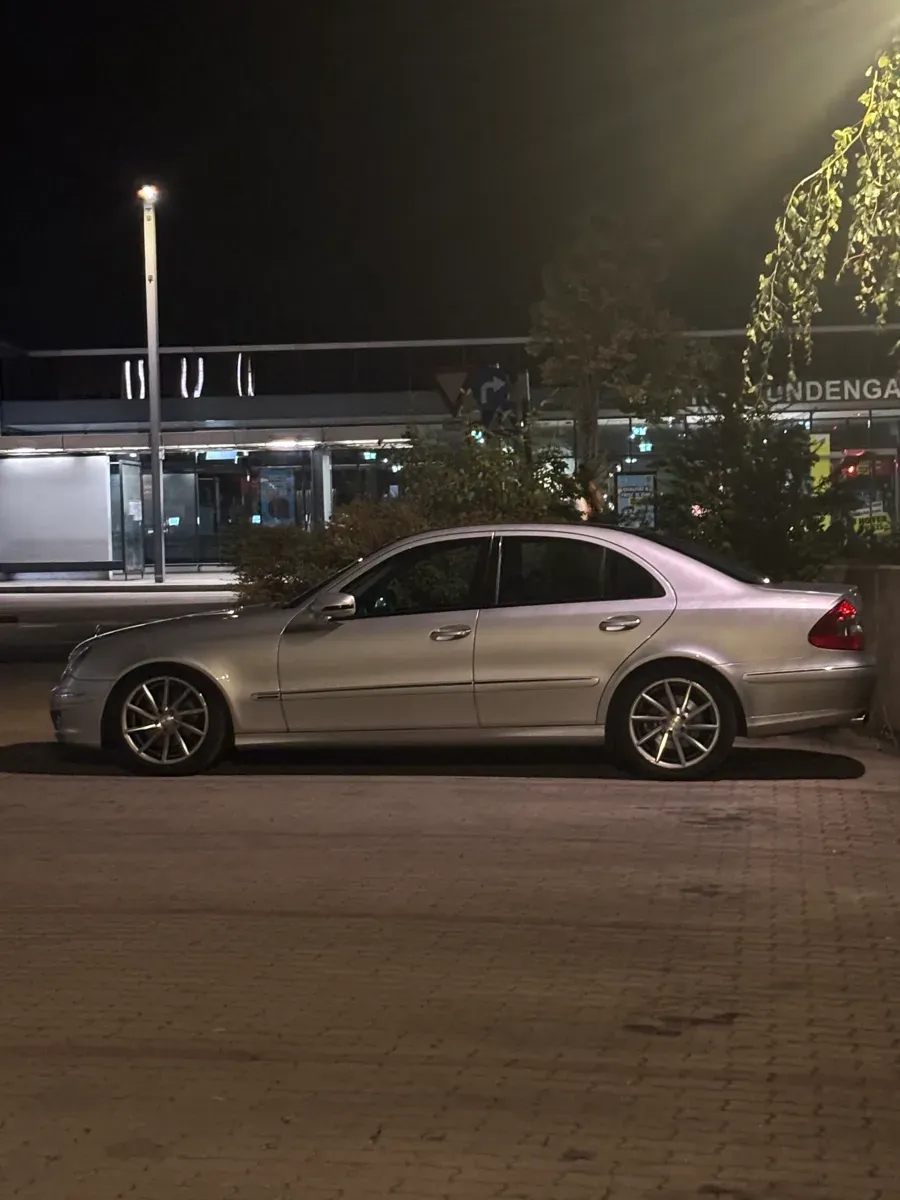 Mercedes-Benz E-Class 2007 photo 3