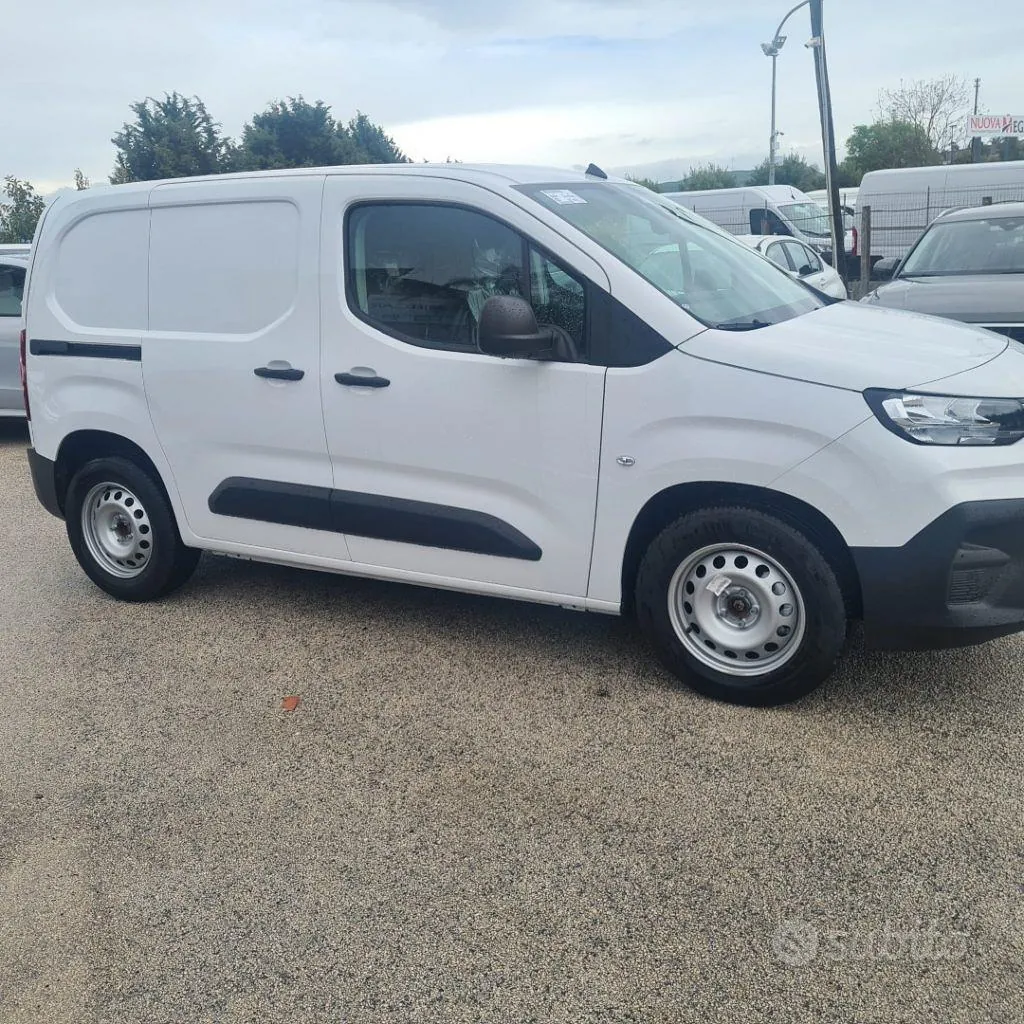 Fiat Doblo 2025 photo 4