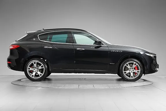 Maserati Levante 2018 photo 5