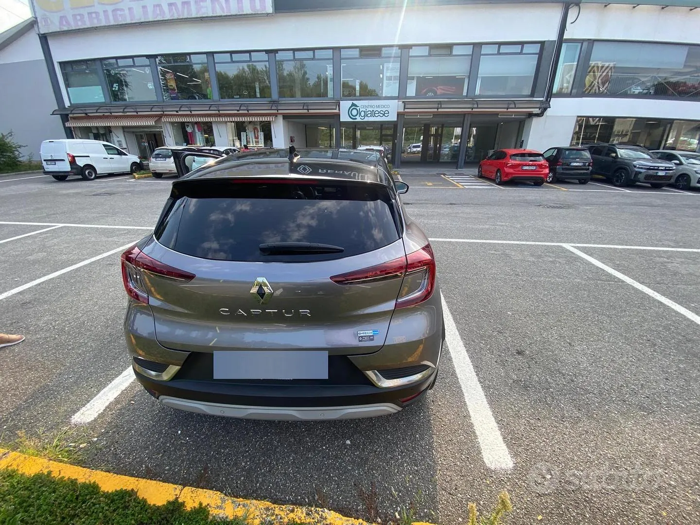 Renault Captur 2022 photo 2