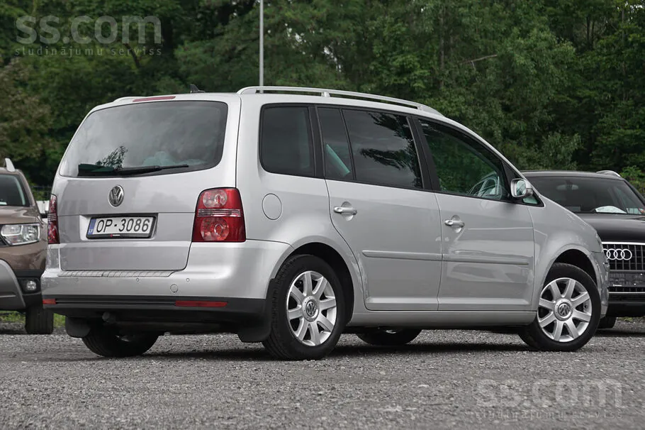 Volkswagen Touran 2007 photo 4