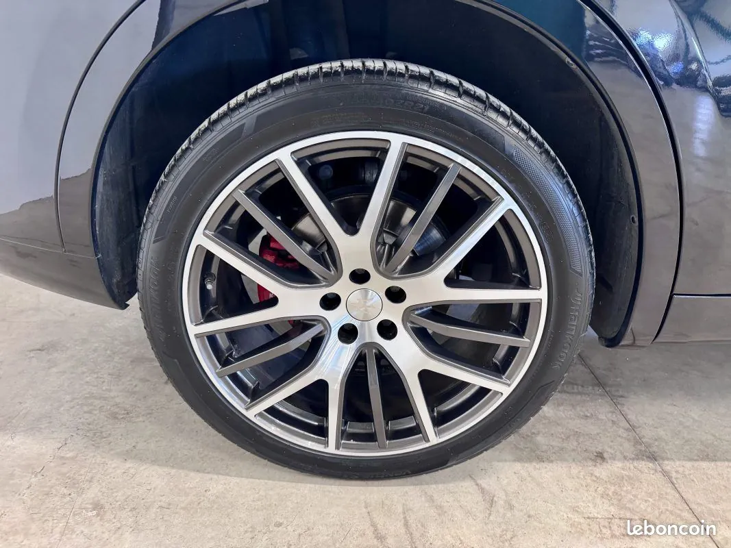 Maserati Levante 2017 photo 4