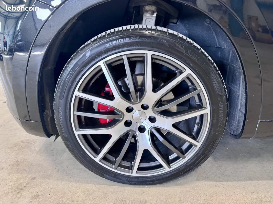 Maserati Levante 2017 photo 5