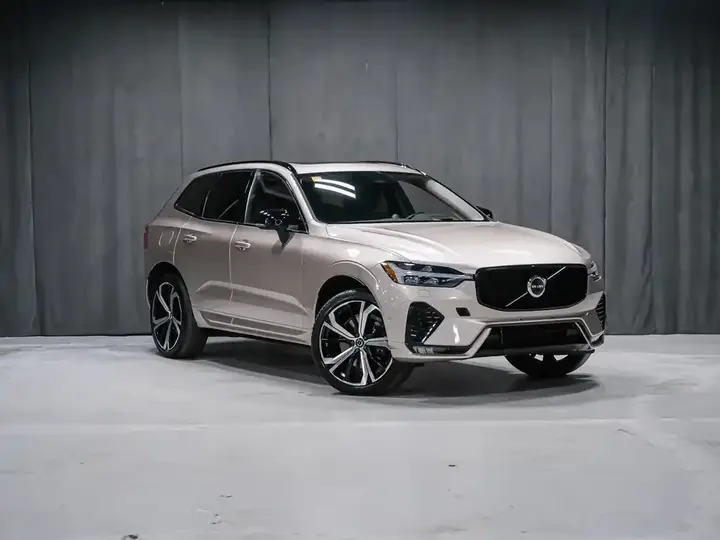 Volvo Xc60 2023 photo 2