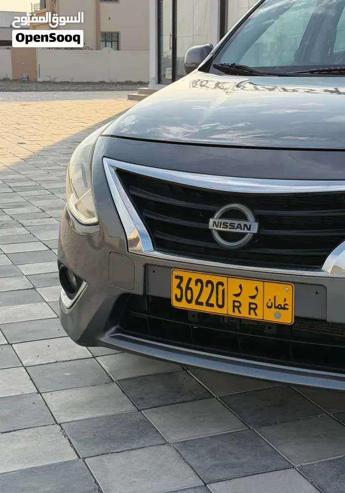 Nissan Versa 2017 photo 2