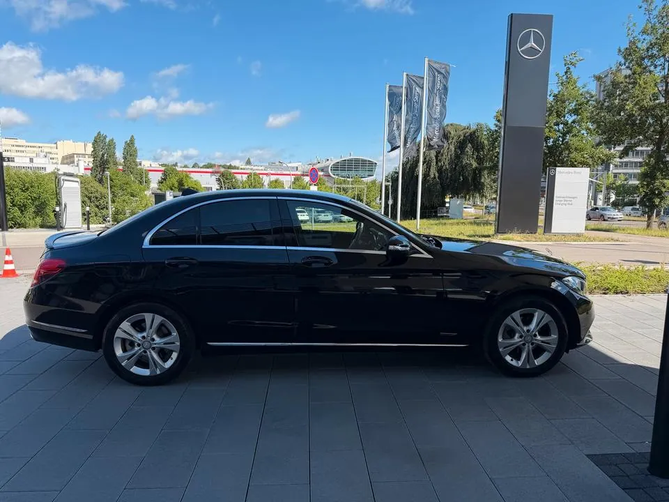 Mercedes-Benz C-Class