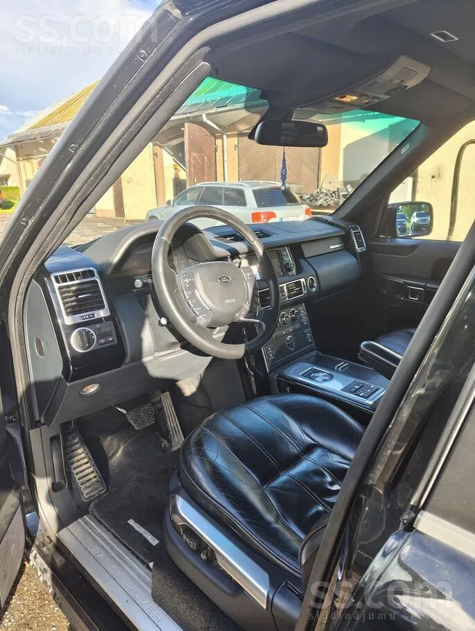 Land Rover Range Rover 2010 photo 4