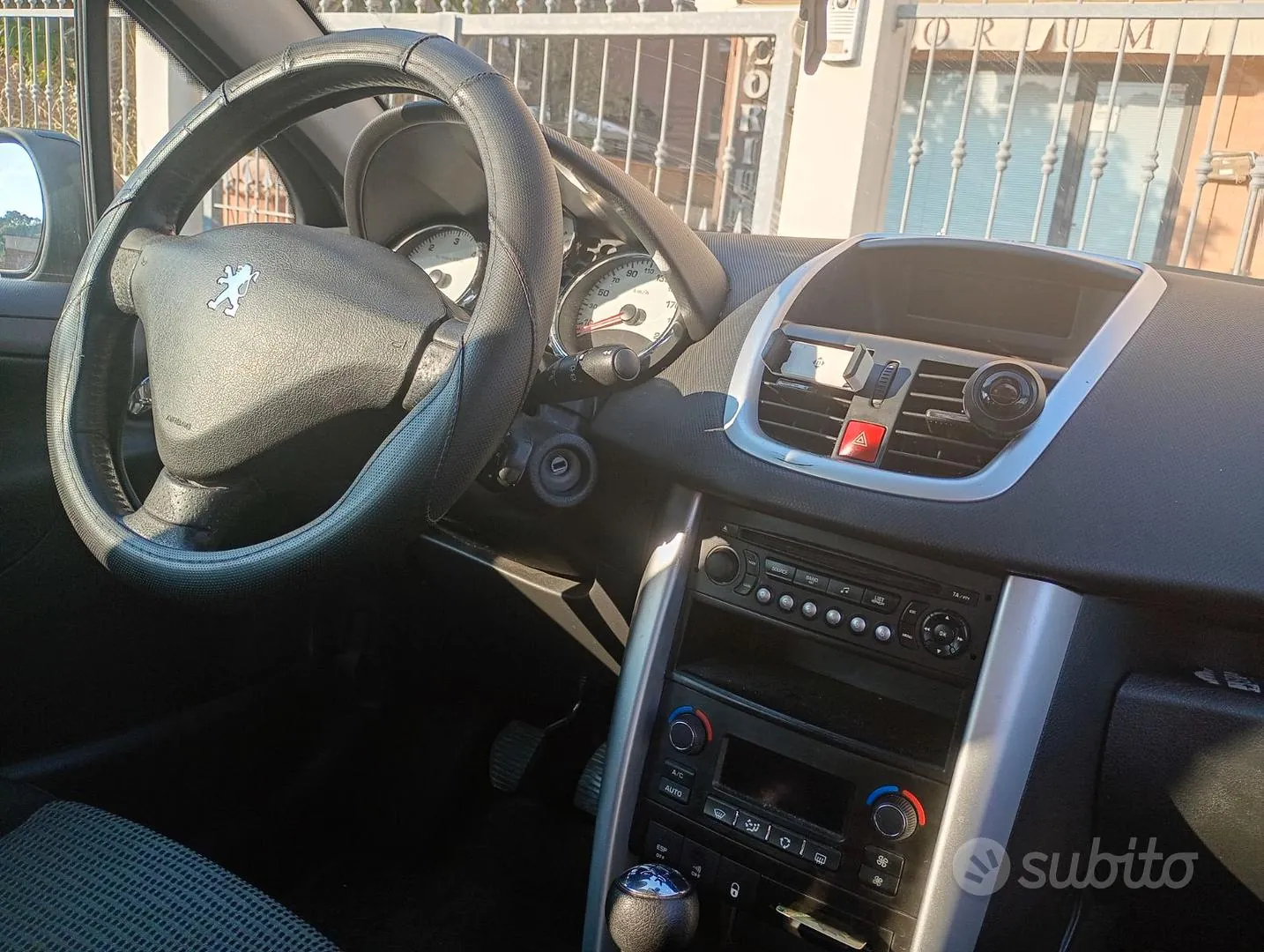 Peugeot 207 2010 photo 5