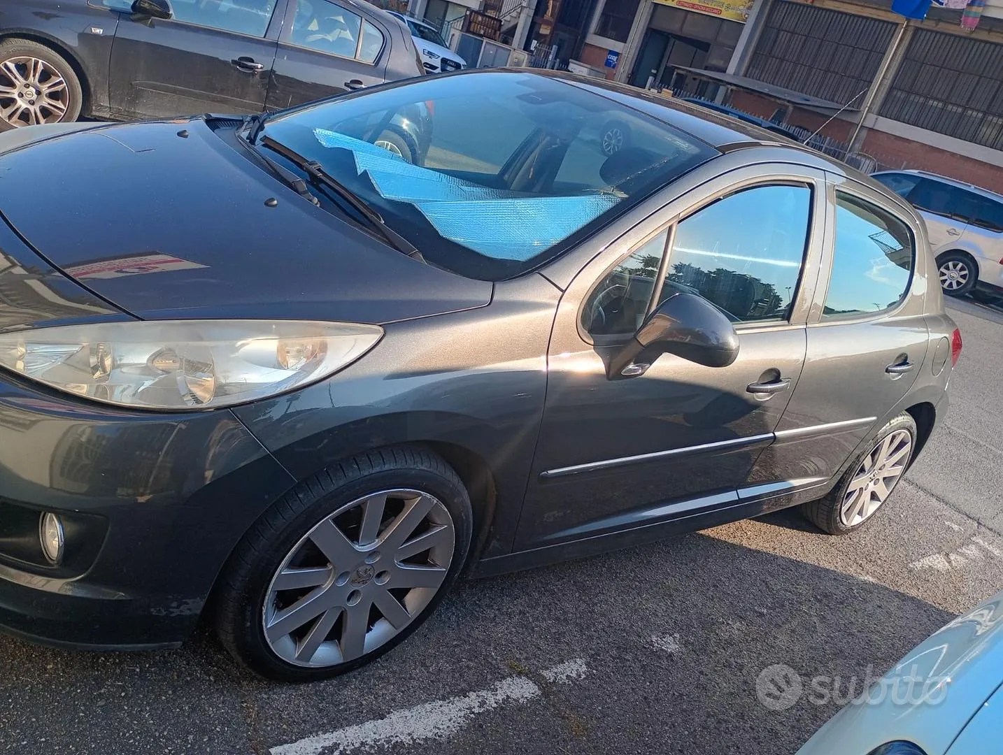 Peugeot 207 2010 photo 4