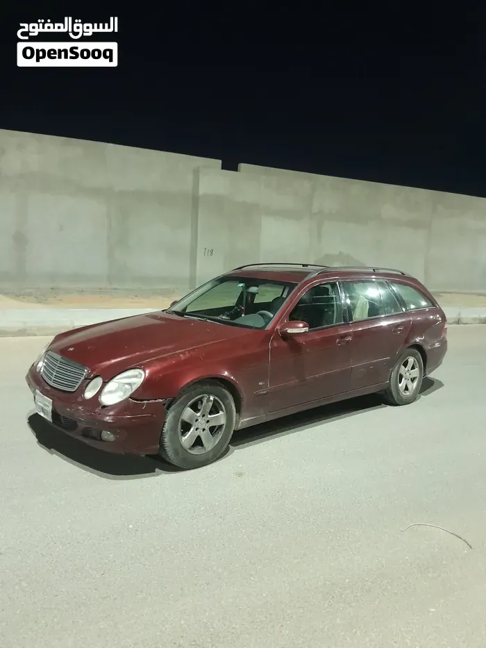 Mercedes-Benz E-Class 2004 photo 3
