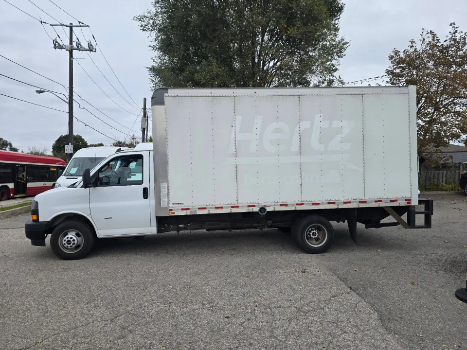 GMC Savana 2022 photo 5